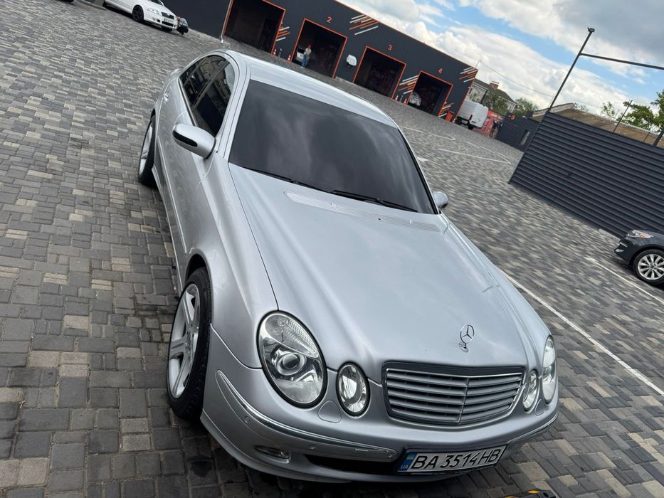 Mercedes w211 E320