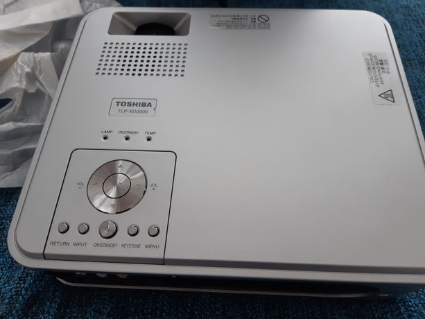 Projektor Toshiba TLP-XD2000