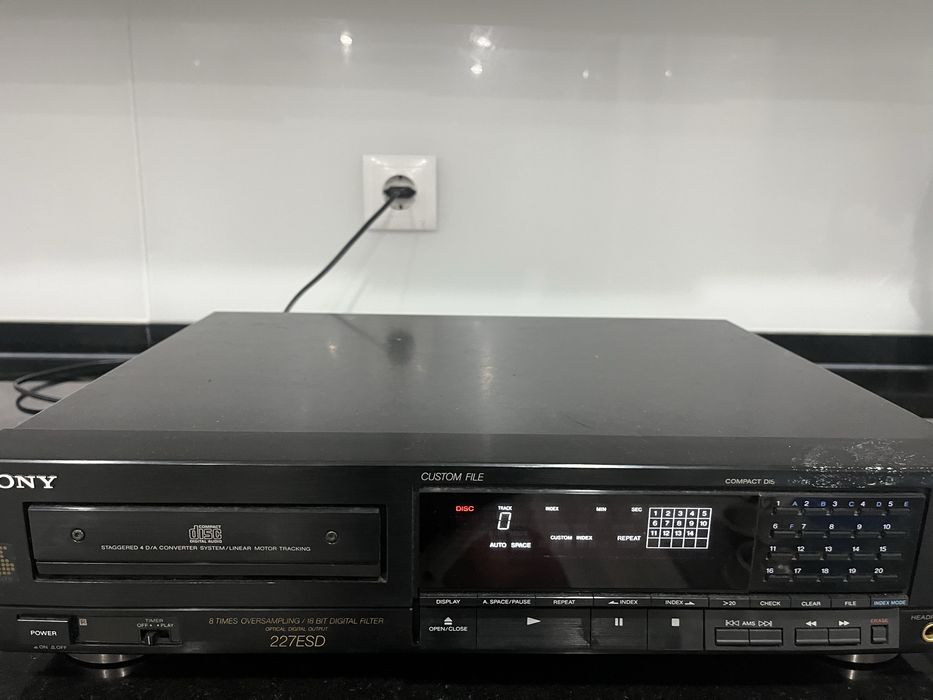 Leitor CD Sony 227ESD