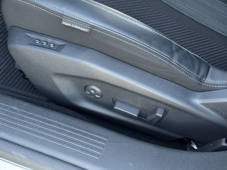 Продам Peugeot 408 GT-Line 2023 года