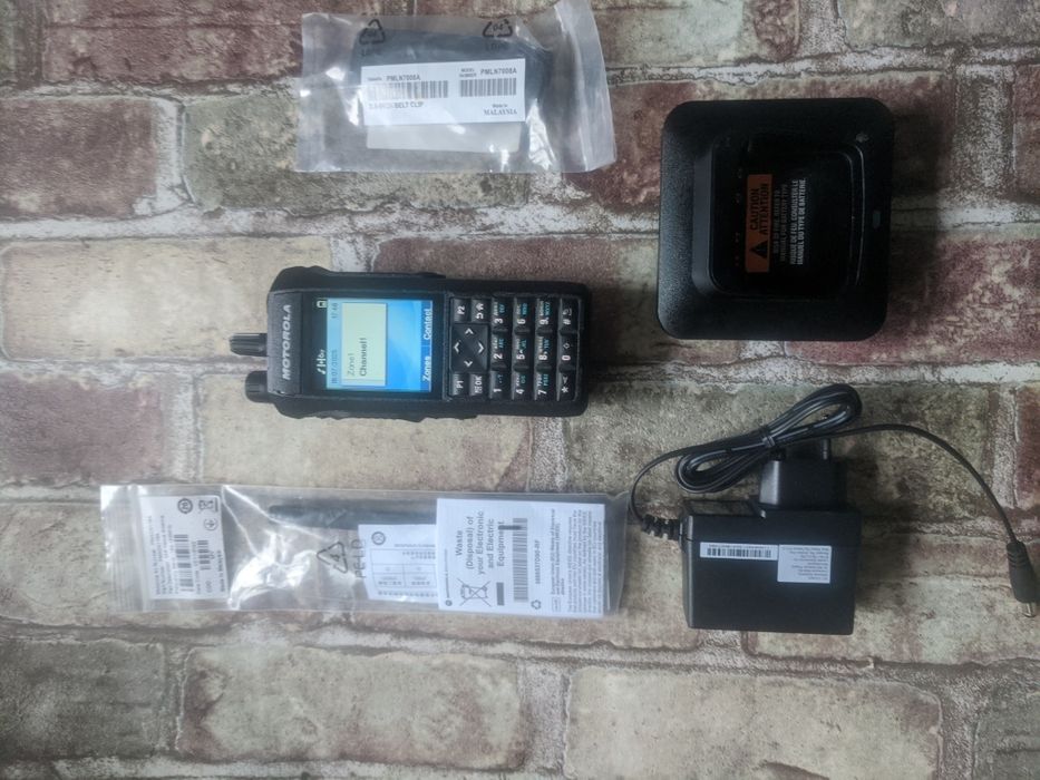 Топову рацію Моторола Motorola r7 fkp