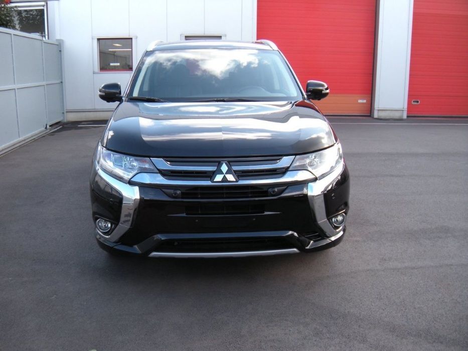 Разборка Mitsubishi Outlander 3 фара крило бампер дверка
