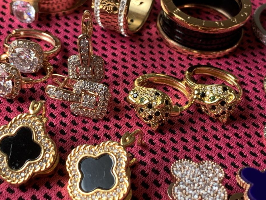 Бижутерия,мед золото.