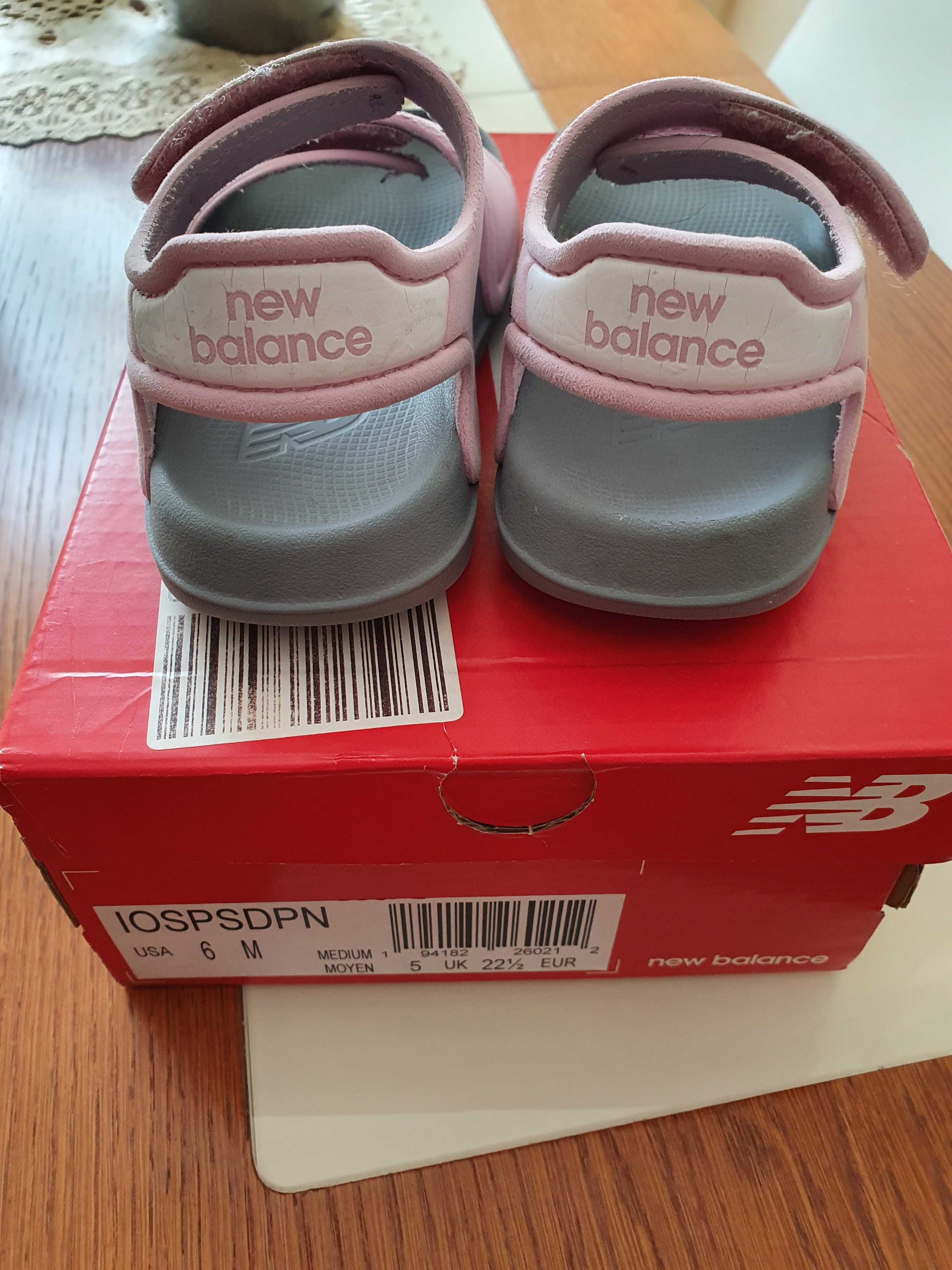 Sandałki new balance 22,5