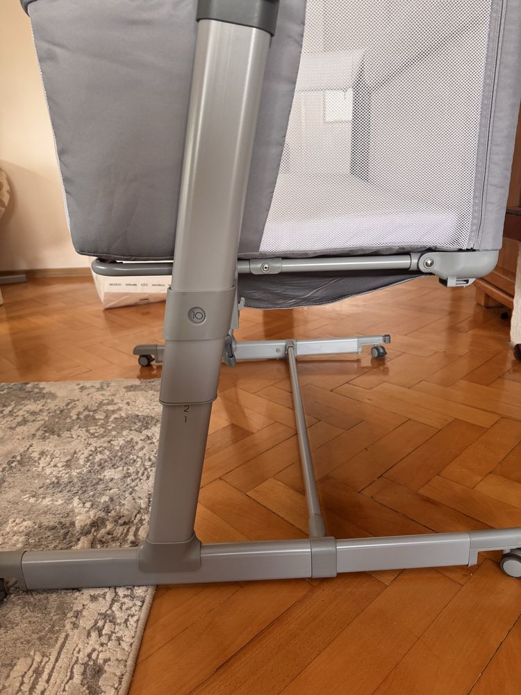 Sprzedam Chicco Next2Me Magic 2 w kolorze Moon Grey