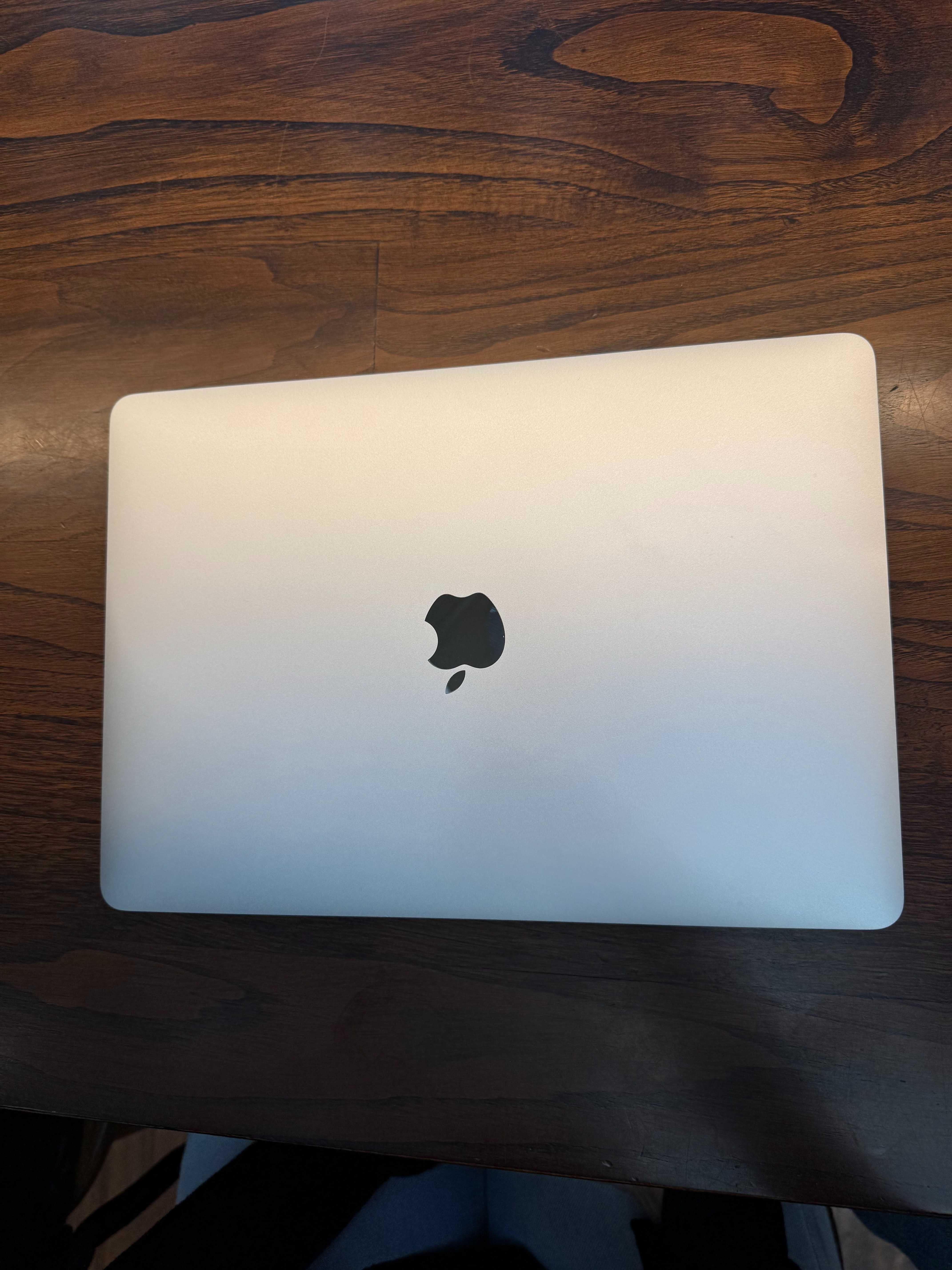 Macbook Air 2020 M1