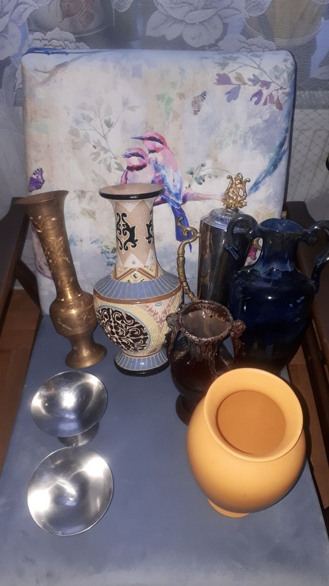 wazon ceramiczny, metalowy wazon, wazon a la urna, wazon z uszami