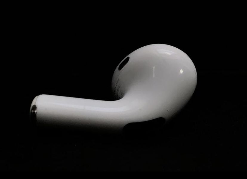Prawa stuchawka AirPods pro 1 gen. A2083