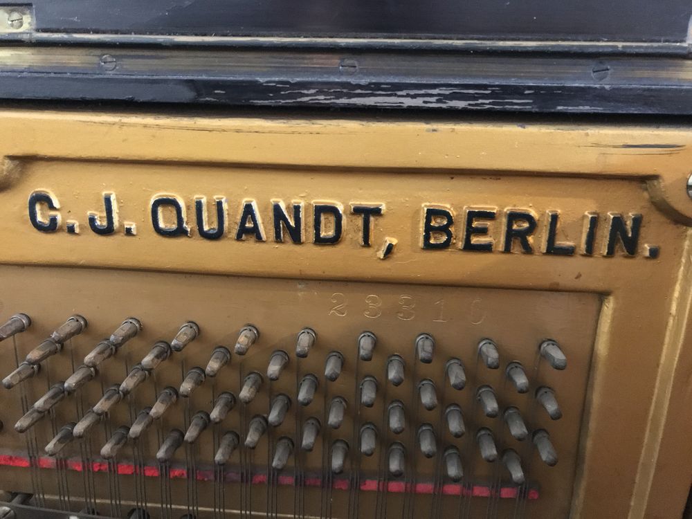 Pianino C.J. Quandt Berlin