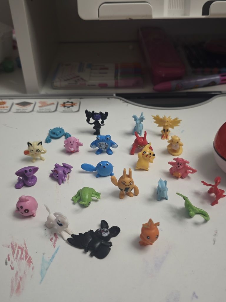 Ігровий набір Pokemon Спорядження тренера Пікачу + бонус!