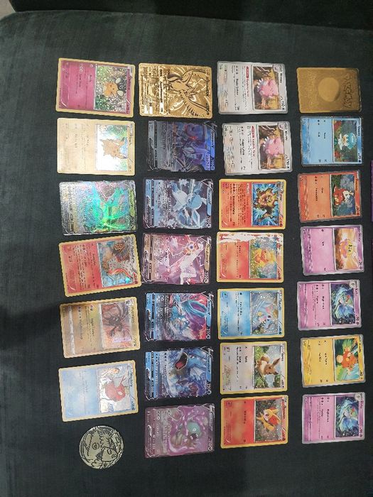 Cartas Pokémon, várias diferentes preços