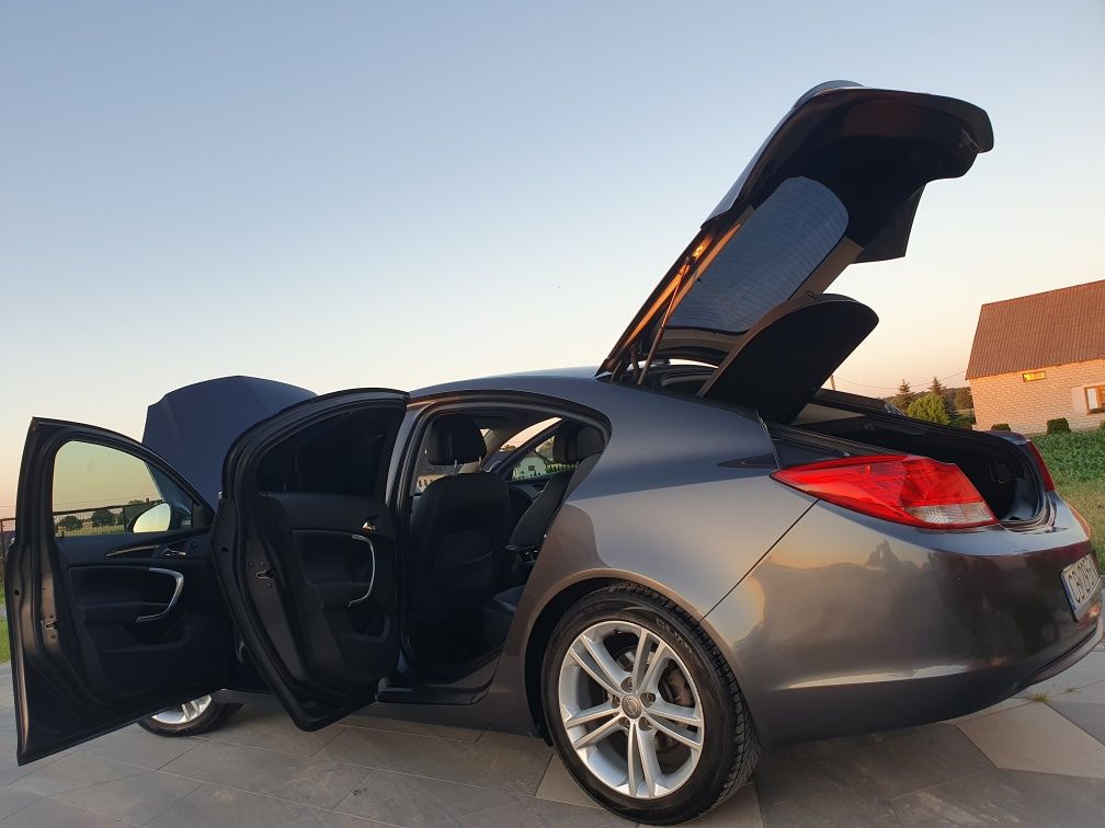 OPEL INSIGNIA A * 2 Lata w Kraju *Doinwestowana $ Bogate Wyposażenie $