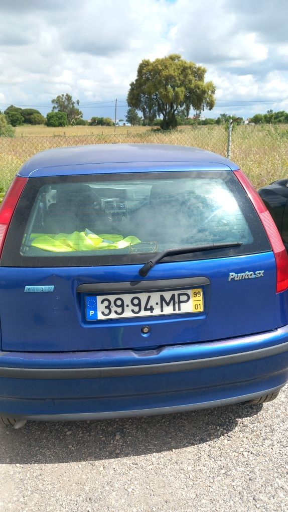 Fiat punto a trabalhar