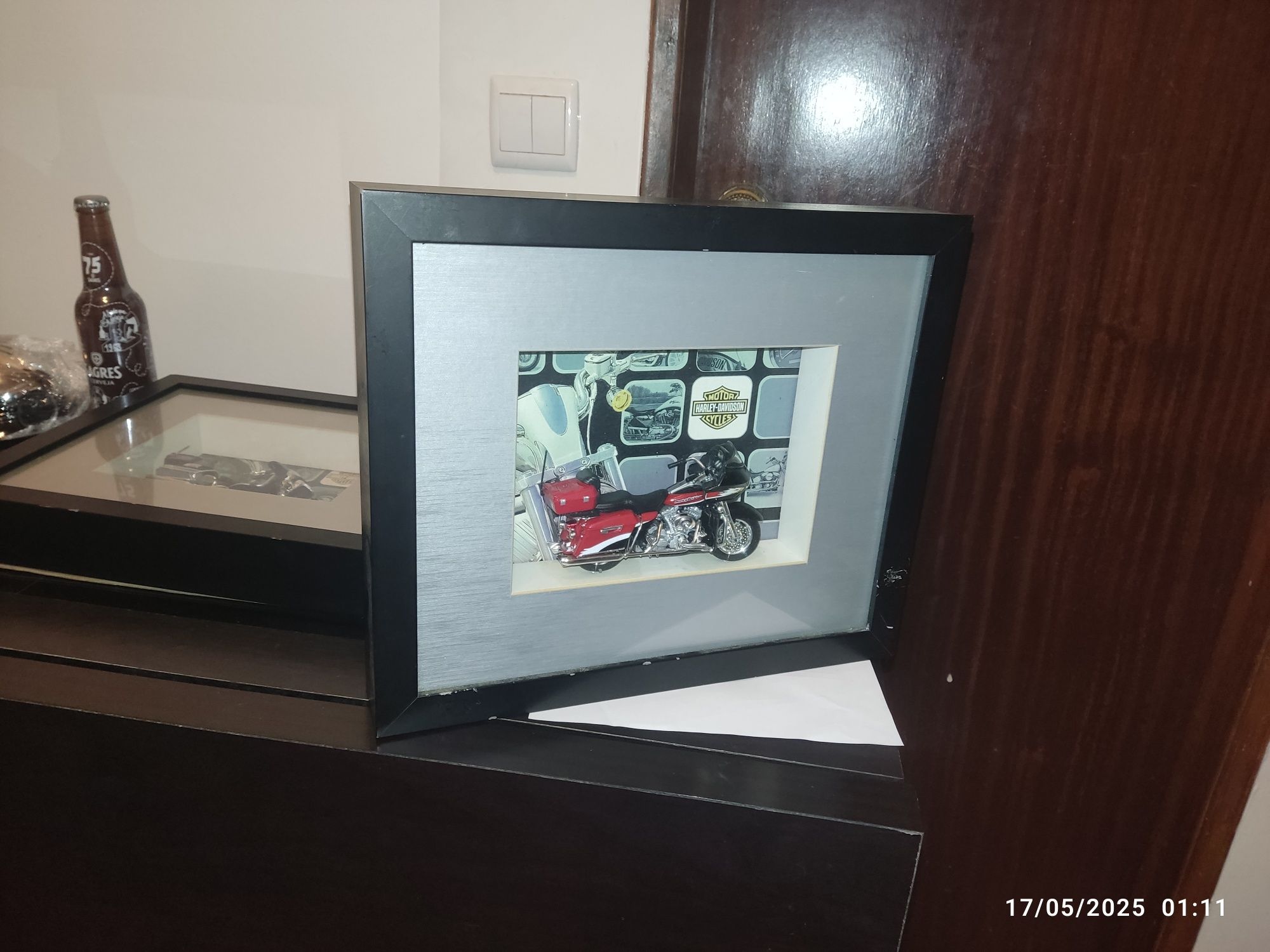 Moldura com Harley Davidson