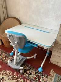Зростаючий стіл і стілець. Ортопедичний стілець. Ортопедичне крісло.