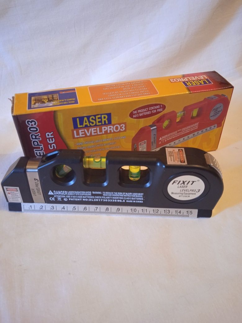Лазерний рівень з вбудованою рулеткою LASER LEVER PRO3