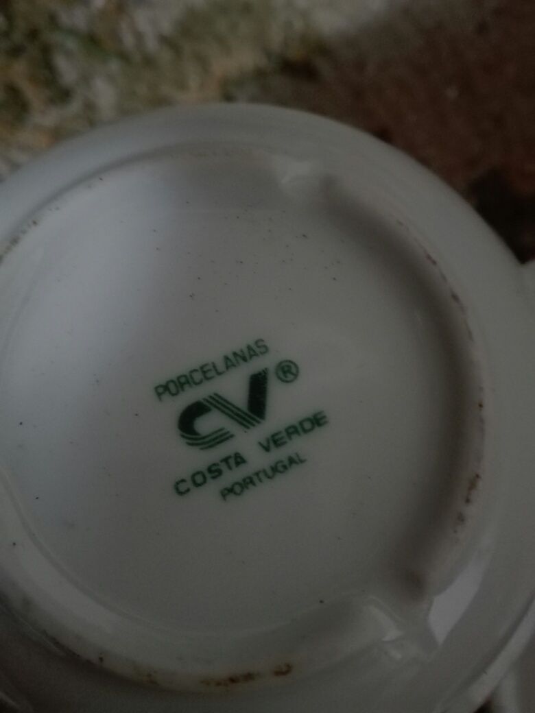 Chávena + pire    .