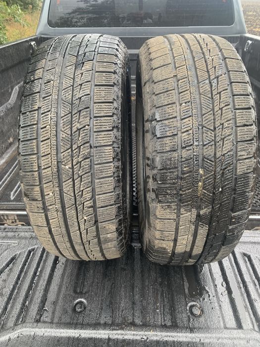 Пара зимової гуми R16 215/55 2023року