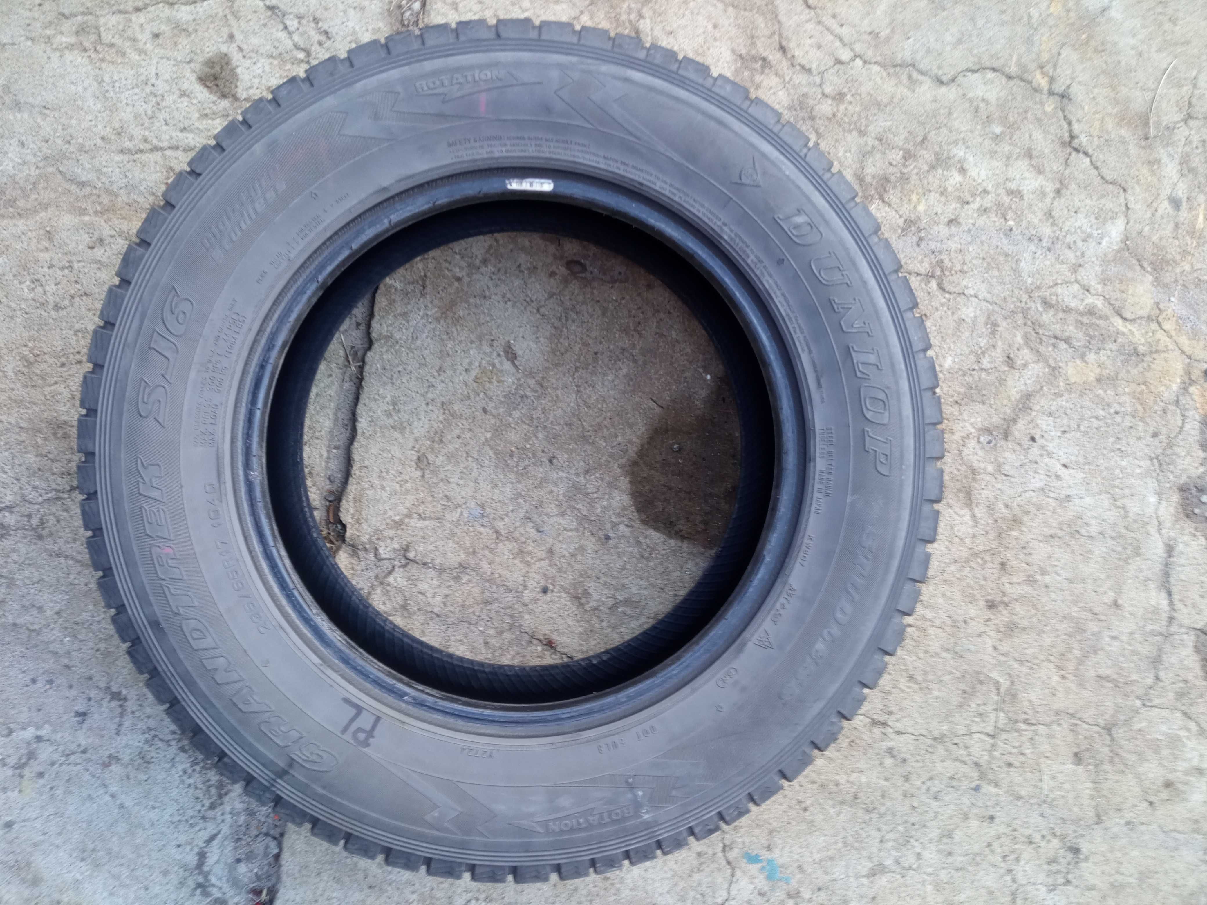 Opony zimowe Dunlop 235/65 R17