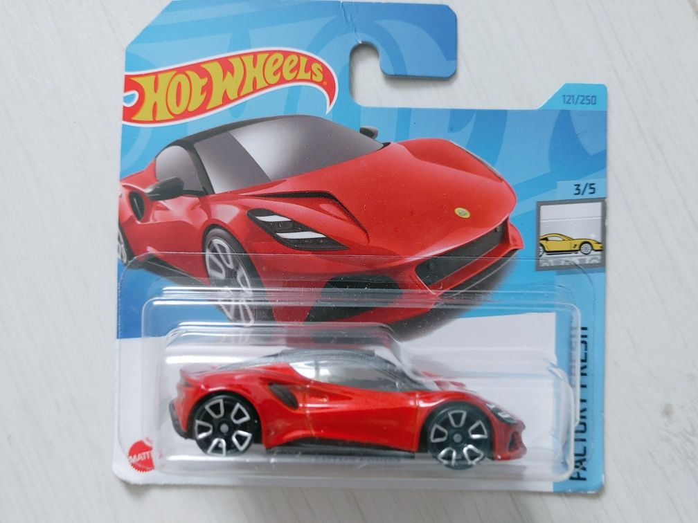 Hot Wheels Lotus Emira Factory Fresh Nowy