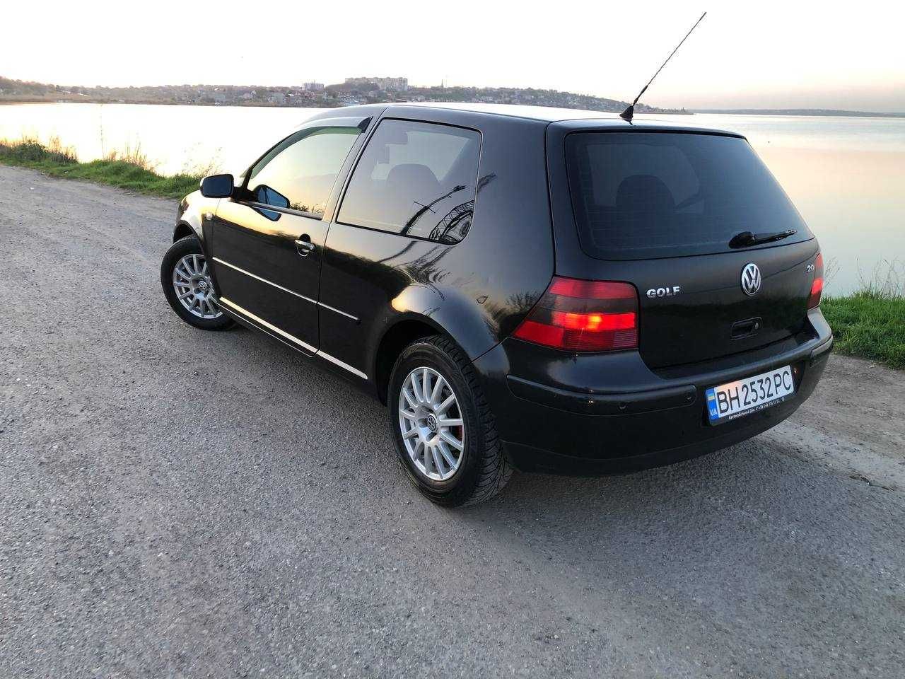 Volkswagen Golf 2001