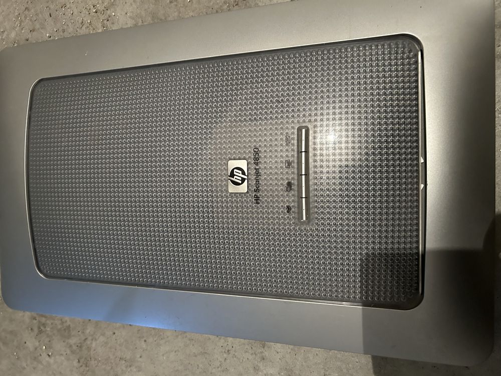 Scanner HP 4850 usado