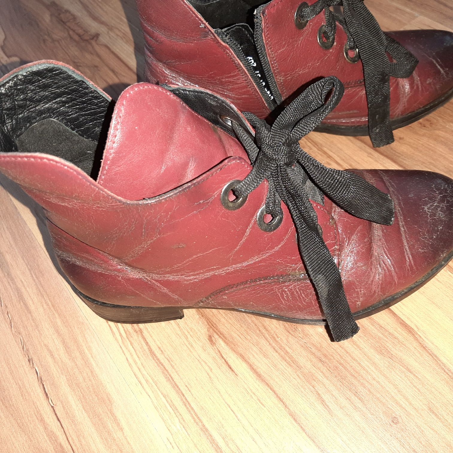 Buty półbuty jesień-zima r.37 skóra Lasocki czerwone wysyłka