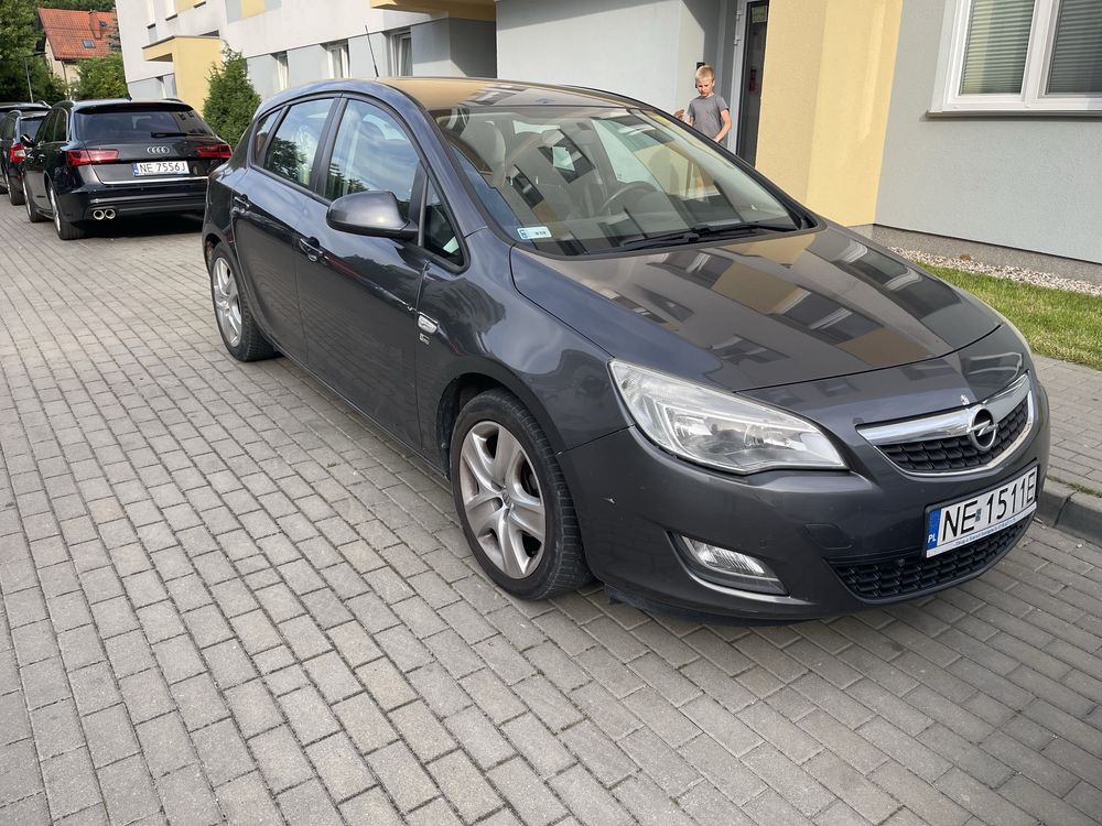 Opel Astra J 2012r. 1.6 Benz-Gaz LPG Klima OC PT