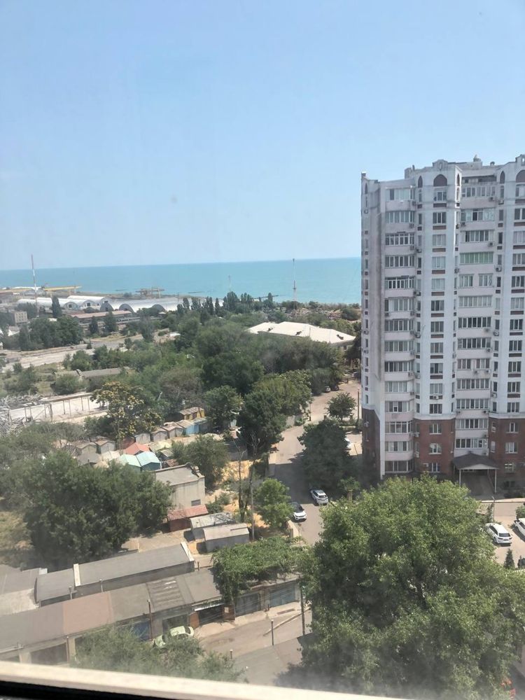 Квартира з видом на море у Чорноморську, добово.