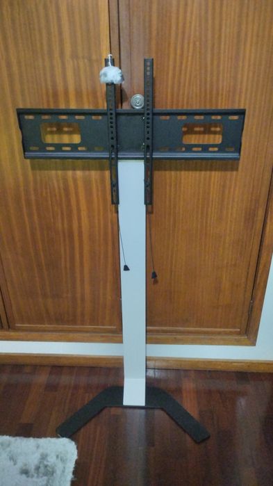 Suporte de chão para TV