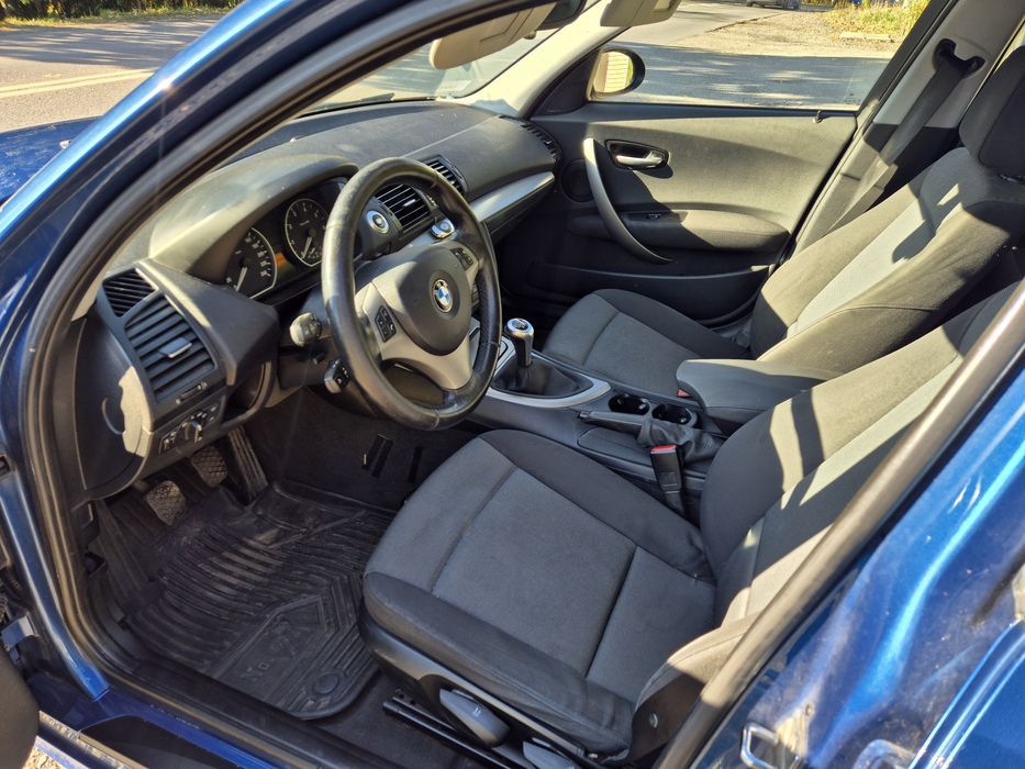 Bmw 116i piękny kolor Bogate wyposażenie 6 biegów Zadbane