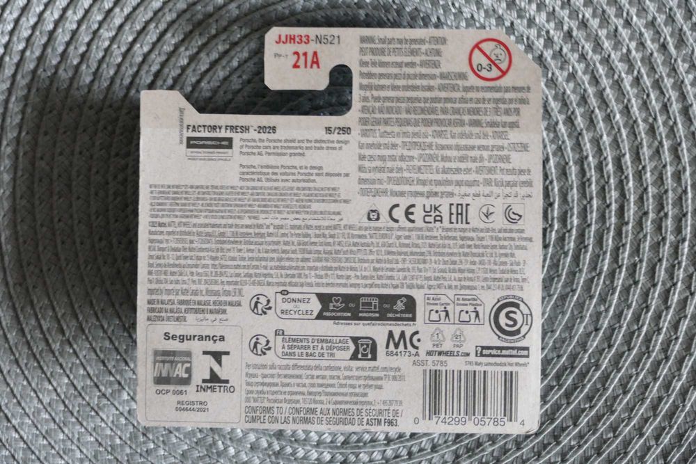 Hot Wheels autko "Resorak" PORSCHE 911 CARRERA T edycja 2026r.