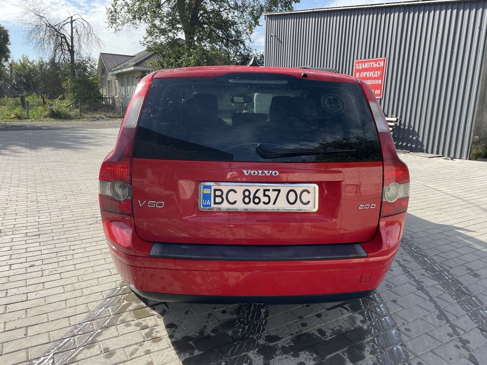 Продам Volvo v50 2.0 D