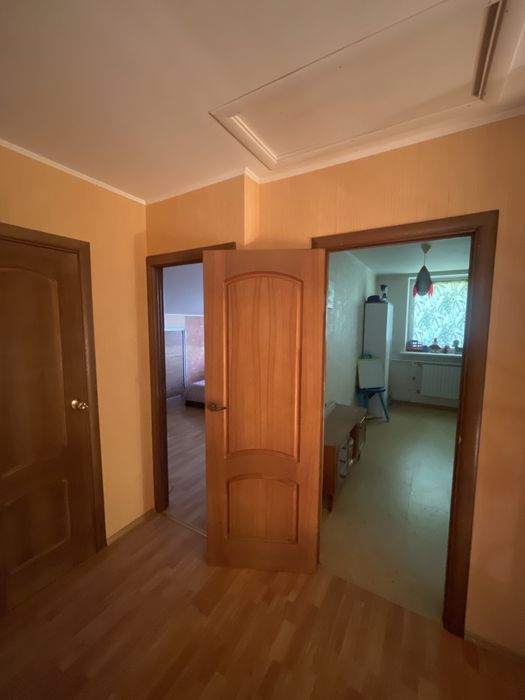 Продаж двоповерхового будинку