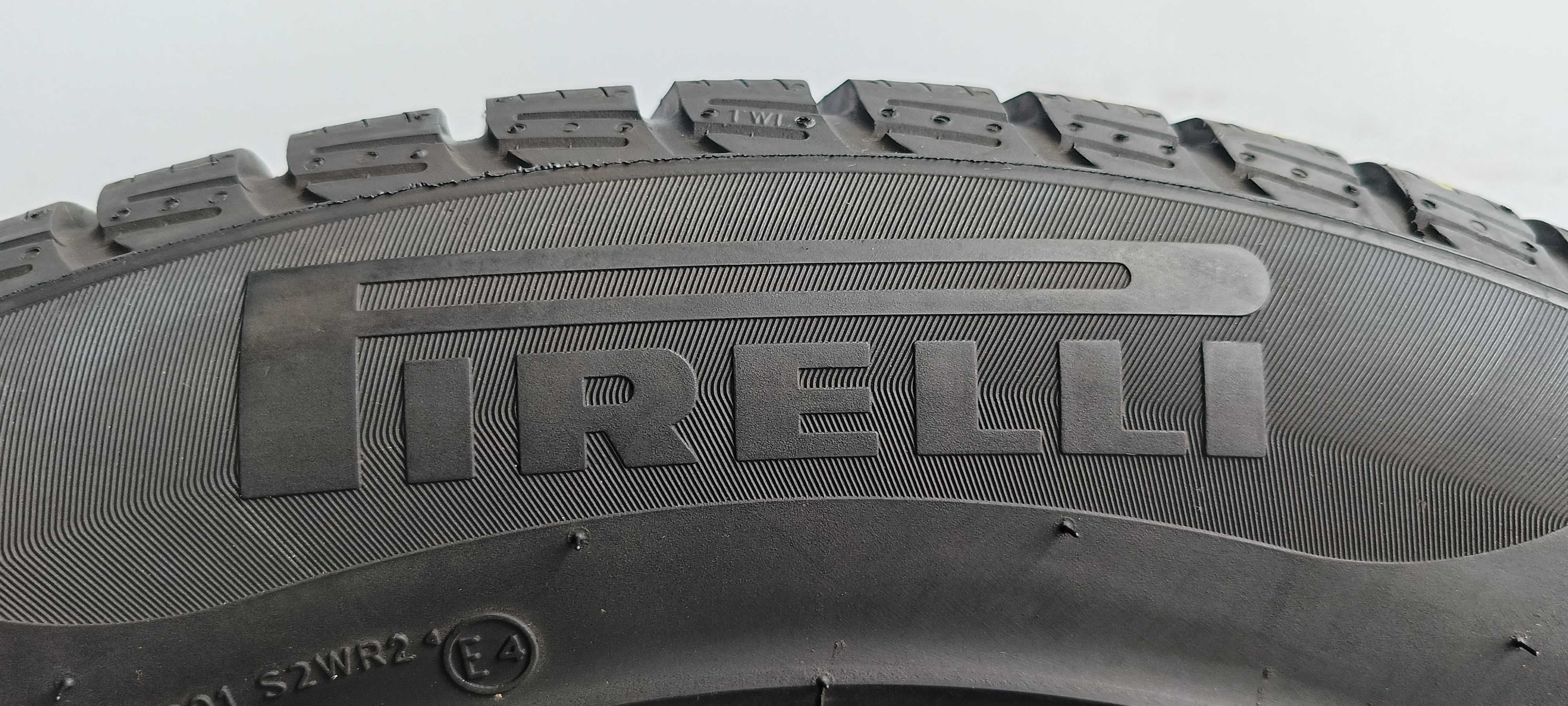 4X 215/60R16 99H Pirelli SottoZero 3 161A
