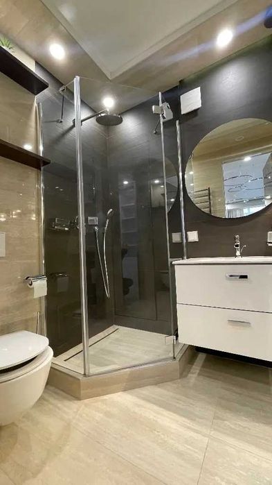 Продам 4к квартиру в ЖК "Атлант" на А. Поля (низ)