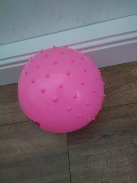 М'яч з єдинорогом