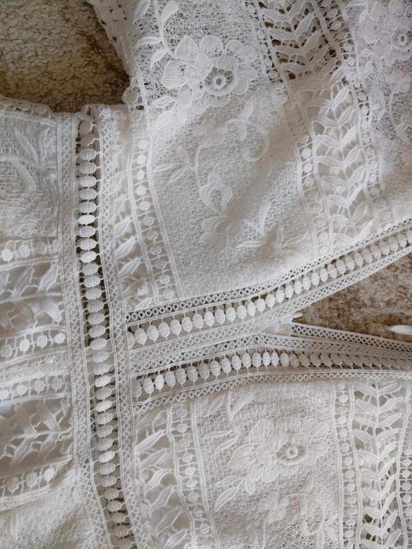 Kombinezon letni krótki koronkowy z podszewką boho koronka xs/s bisou'