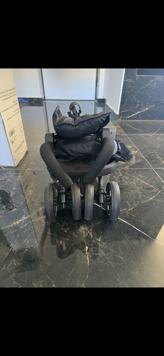Carrinho de bebé