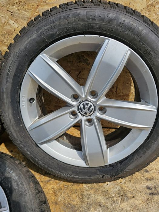 Felga koło passat b7 b8 tiguan r17 5x112 
Numer felg: 5NA071497.
