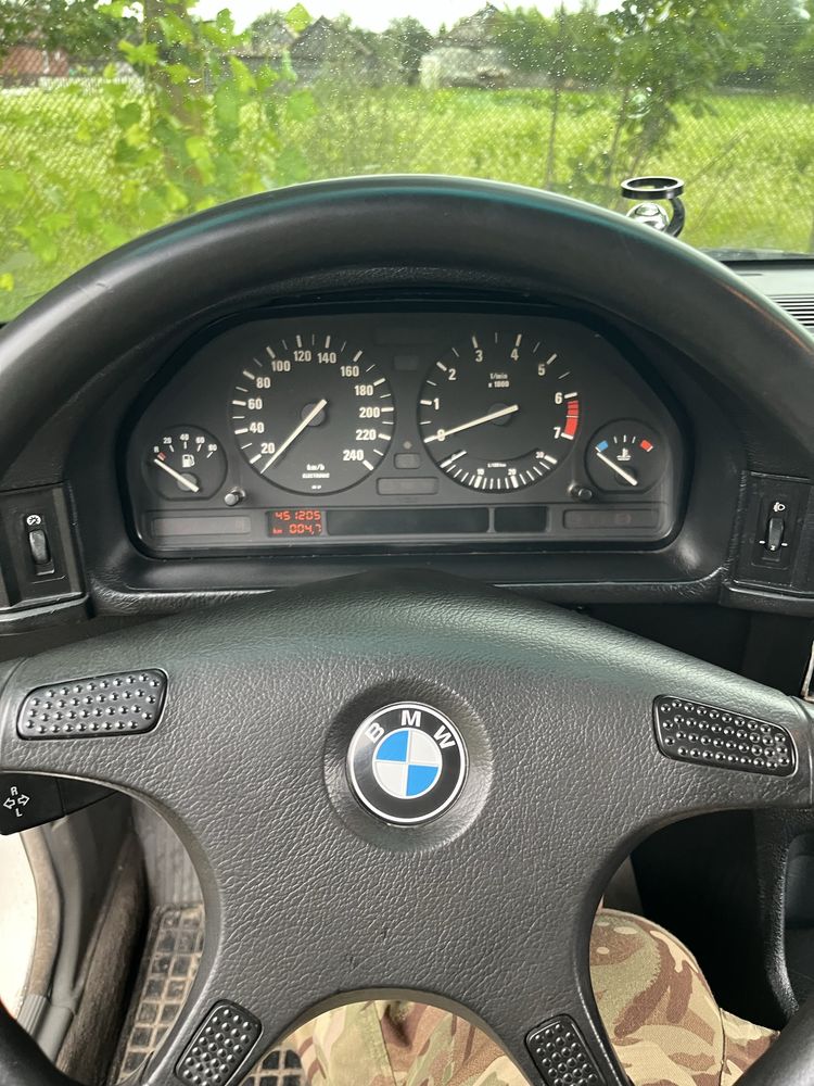 Продам БМВ e34 1988