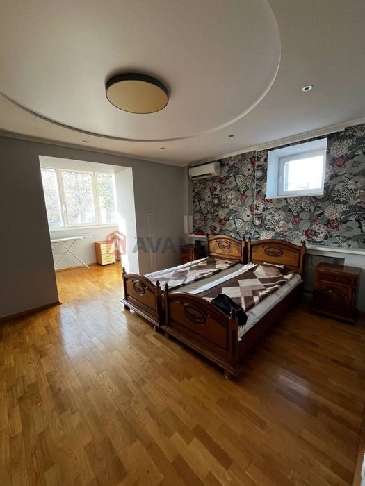 Продам 3 кімнатну кв. в новобудові, автономним опаленням.