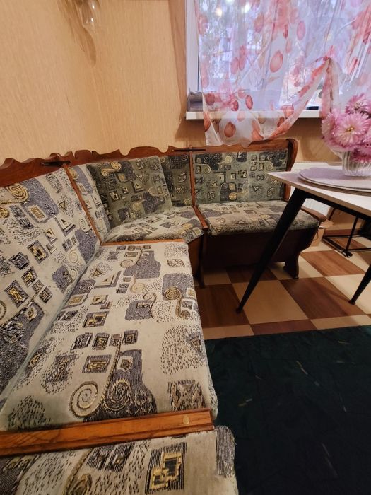 Кухонний м’який куточок із відсіками для зберігання, 2×1.28 м, стан за