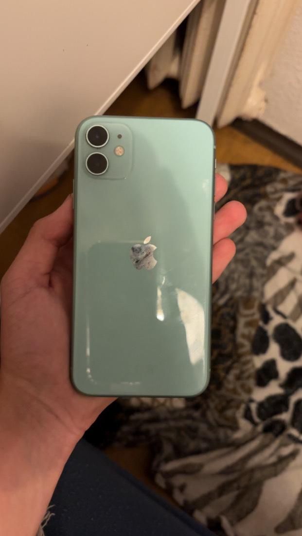 iPhone 11 stan dobry
