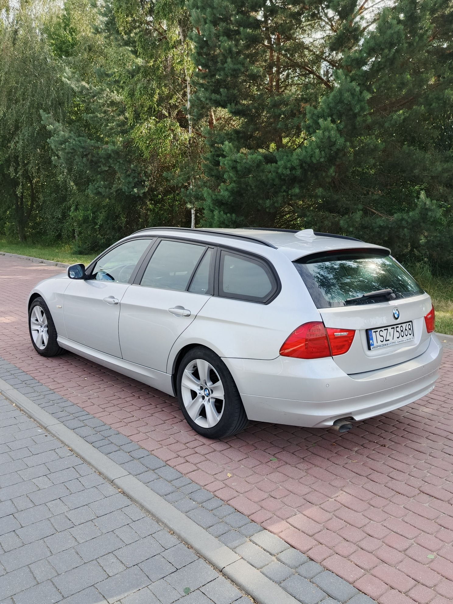 BMW E91 2,0 diesel 143km