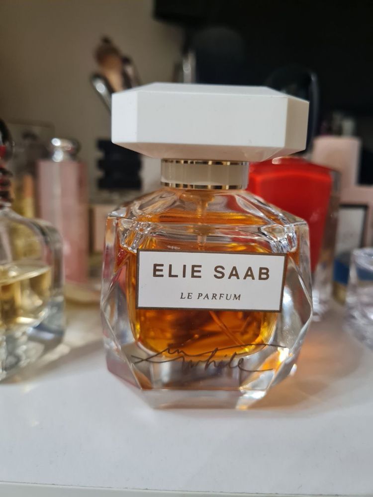 Le Parfum Elie Saab парфум