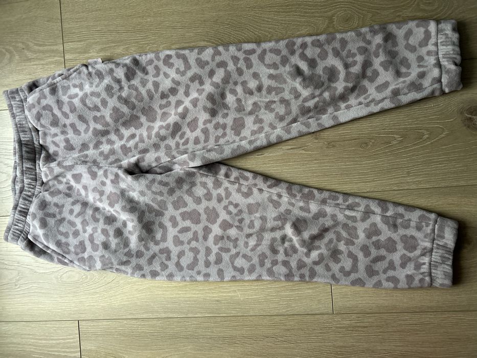 4F spodnie dresowe 134 polar