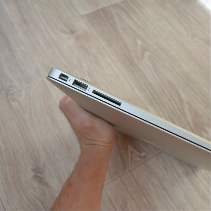 ноутбук MacBook Air 13 (early 2015)