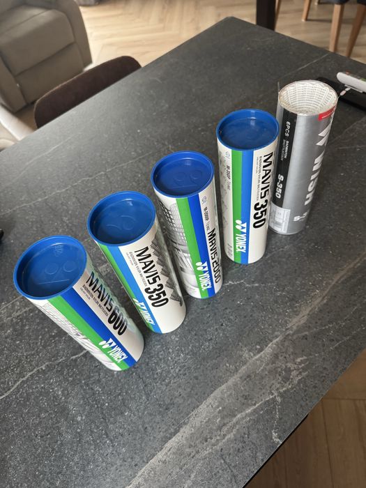 Yonex lotki 4 pudełka x6 szt +gratis