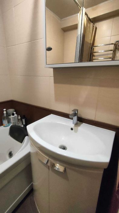 Продаж 2 кім.кв вул. Мазепи (початок), 3/9 цегла.